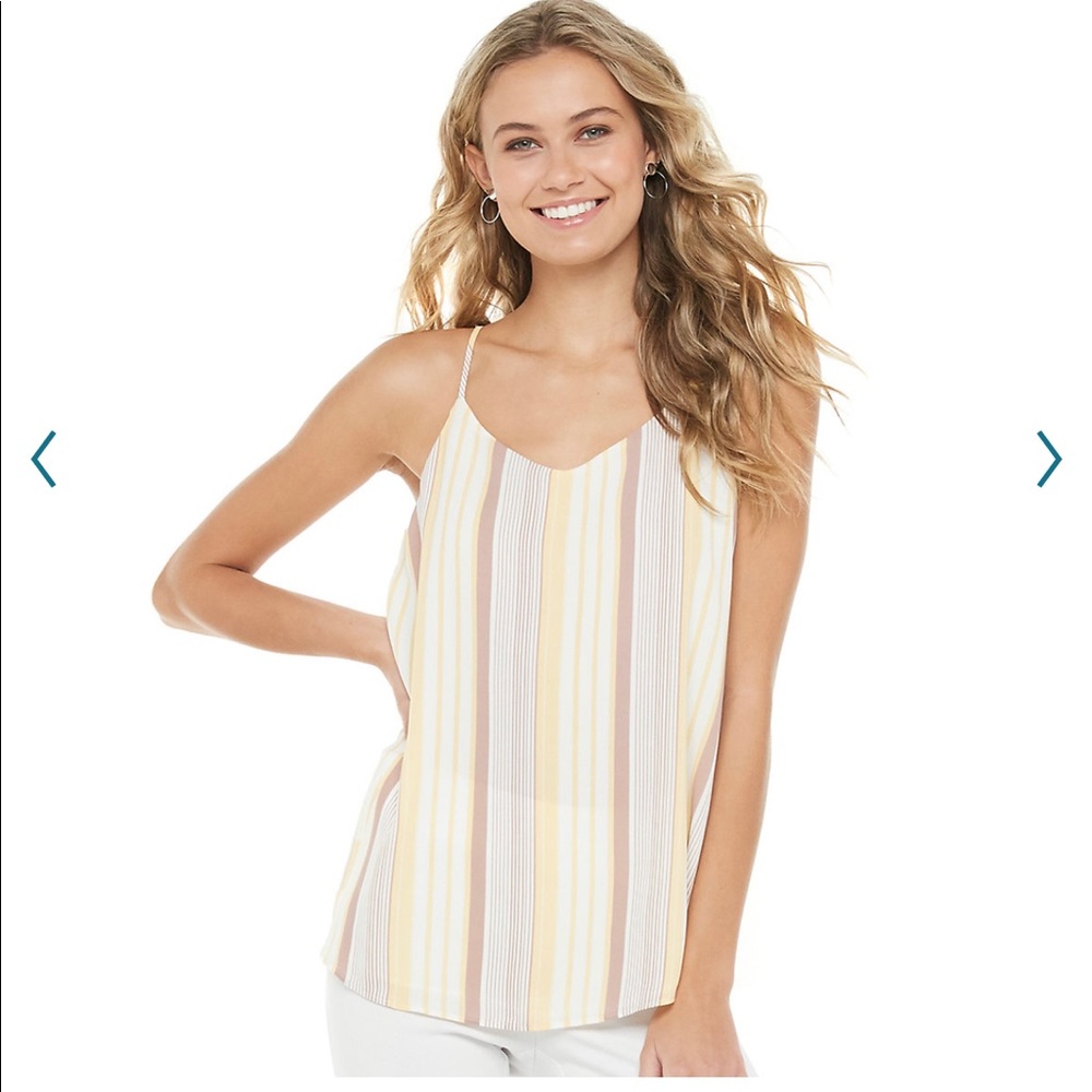 Junior’s Pink republic layering woven tank top